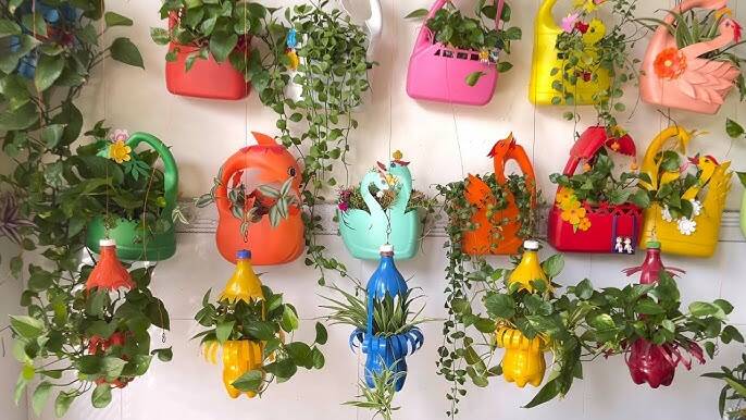 5 ý tưởng và vật liệu bạn có thể tự làm chậu cây cảnh tại nhà để trồng cây cảnh Thiết kế ban công Hướng dẫn chăm sóc cây Kỹ thuật trồng cây Thiết kế cảnh quan Video trồng cây xanh 5 ý tưởng và vật liệu bạn có thể tự làm chậu cây cảnh tại nhà để trồng cây cảnh Thiết kế ban công Hướng dẫn chăm sóc cây Kỹ thuật trồng cây Thiết kế cảnh quan Video trồng cây xanh